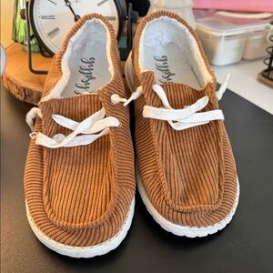 Gypsy Jazz shoes, size 9. Like brand new.